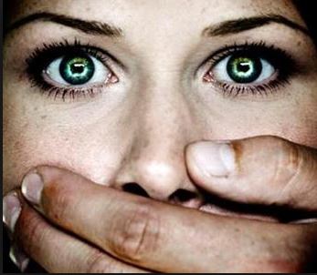 Femminicidio: l\'antico volto del dominio maschile