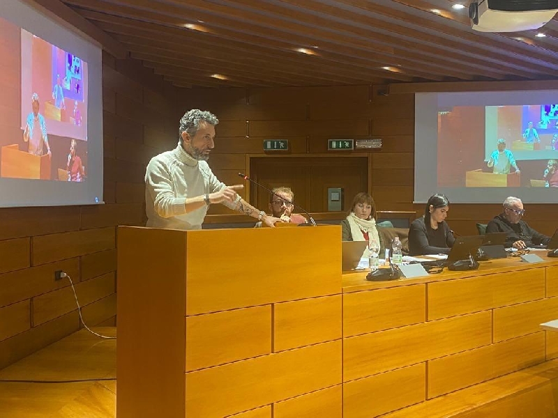 Verso la riforma degli IRCCS, audizione in Commissione regionale Sanit�. Soncini e Costa (Pd): �Pieno sostegno alla ricerca e ai ricercatori�