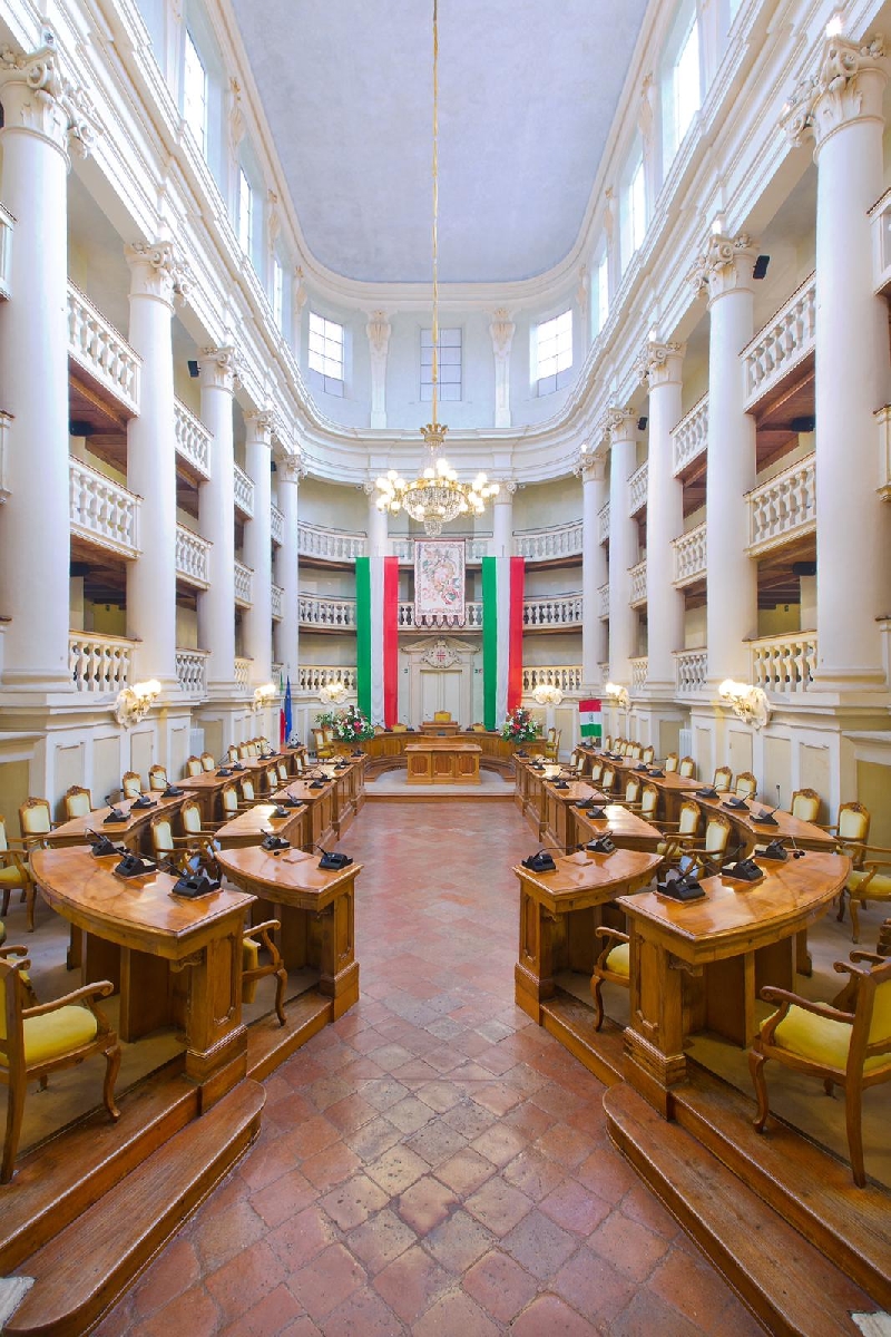 Corona virus: �Restate a casa, andr� tutto bene�